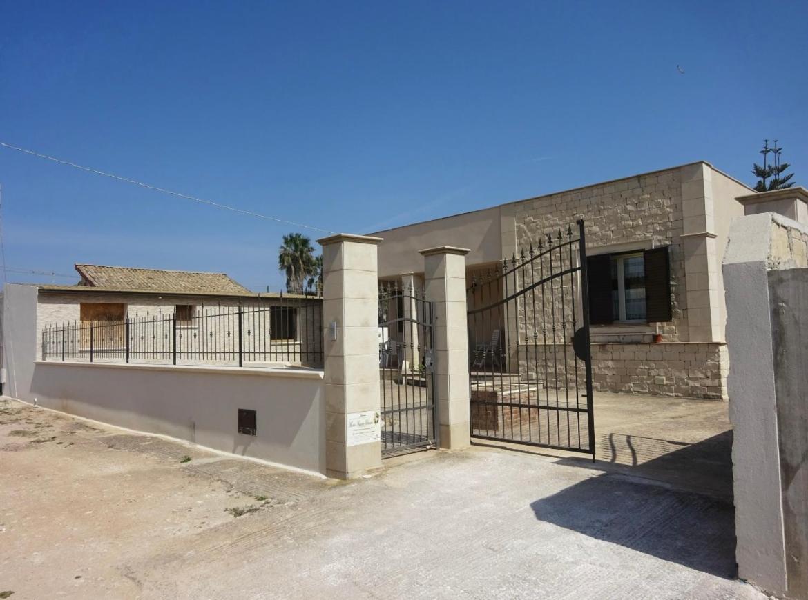 La Pietra Bianca Villa Portopalo Di Capo Passero Luaran gambar